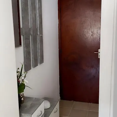 Joli Neuf Av Terrasse A 50 M De La Et Gare * Roquebrune-Cap-Martin