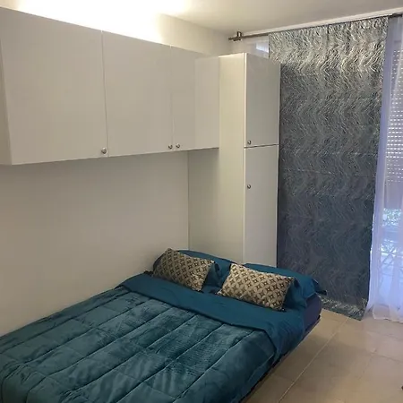 Joli Neuf Av Terrasse A 50 M De La Et Gare Apartment Roquebrune-Cap-Martin