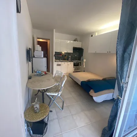 Joli Neuf Av Terrasse A 50 M De La Et Gare * Roquebrune-Cap-Martin