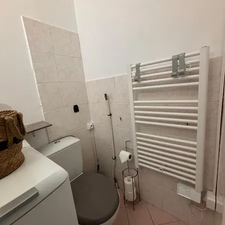 Apartment Joli Proche Monaco Et A 50 M De La Et Station De Train Roquebrune-Cap-Martin